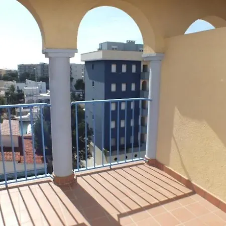 Apartment En 6 Pers Con Piscina Y Parking - Es-204-49