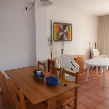 Apartment En 6 Pers Con Piscina Y Parking - Es-204-49 *
