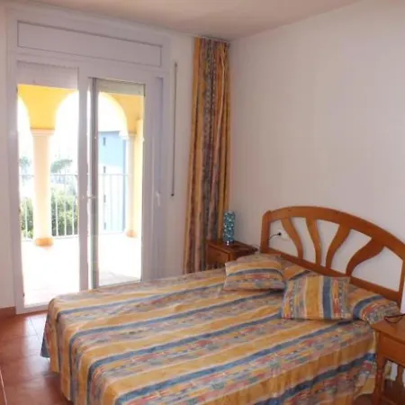 En 6 Pers Con Piscina Y Parking - Es-204-49 Apartment