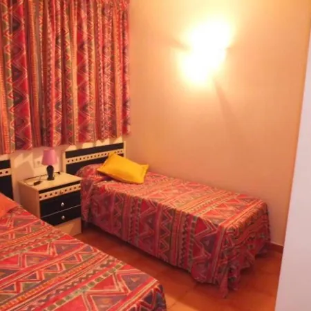 Appartamento En 6 Pers Con Piscina Y Parking - Es-204-49